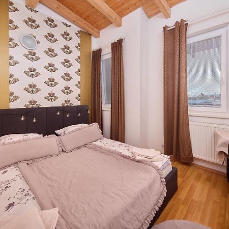 Chilli Apartment Bratislava Exterior photo
